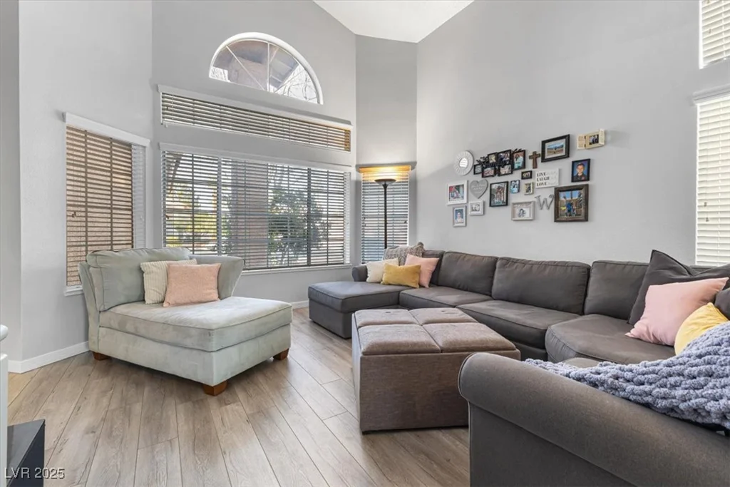 8433 Honeywood, Las Vegas, NV 89128