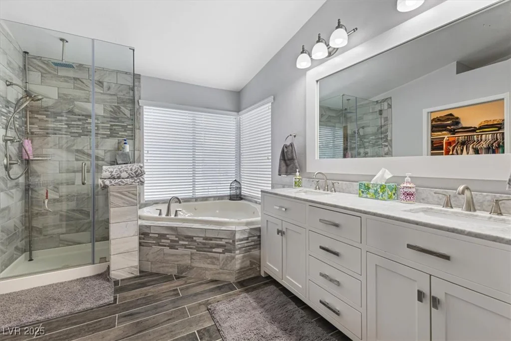 8433 Honeywood, Las Vegas, NV 89128