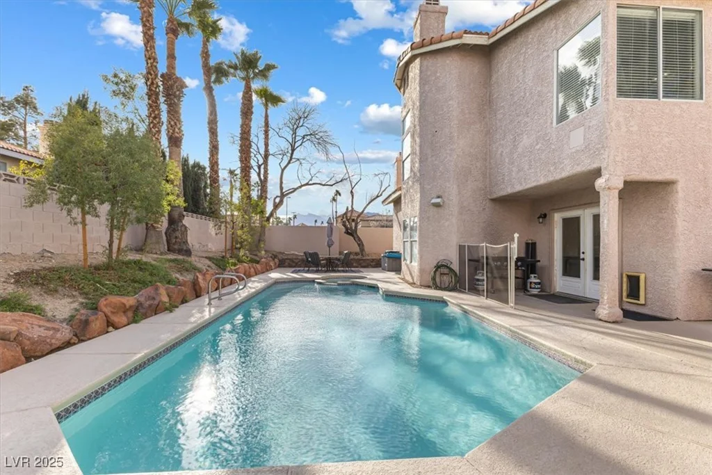 8433 Honeywood, Las Vegas, NV 89128
