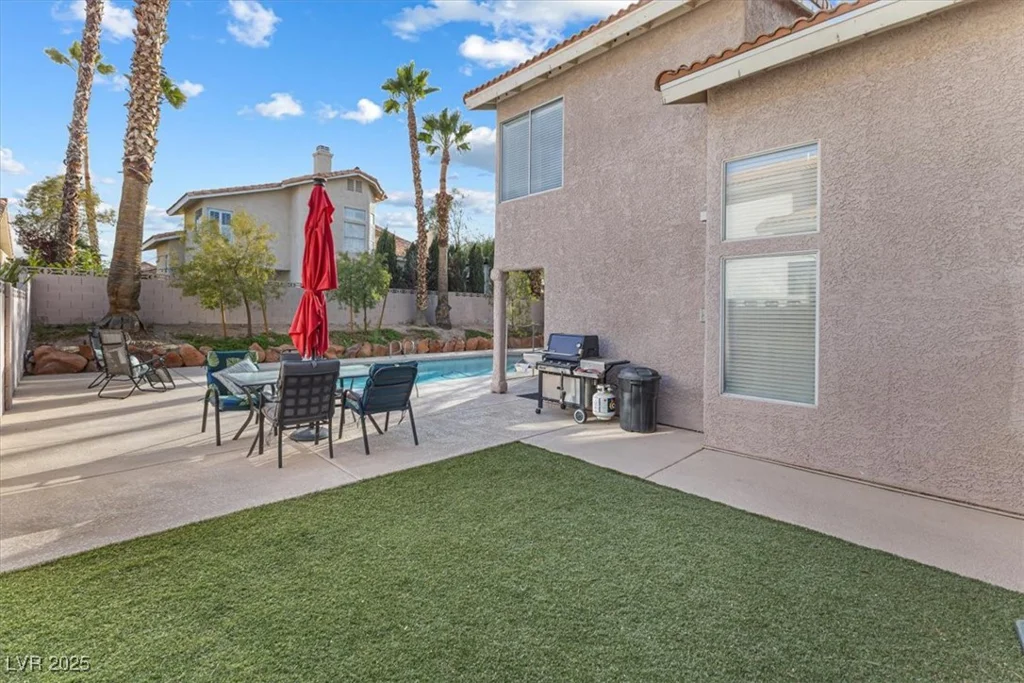 8433 Honeywood, Las Vegas, NV 89128
