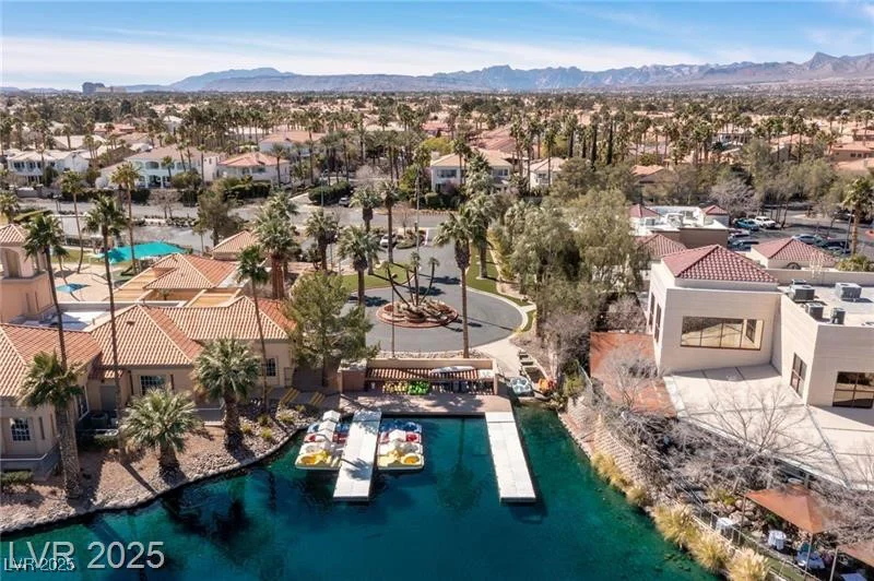 8433 Honeywood, Las Vegas, NV 89128