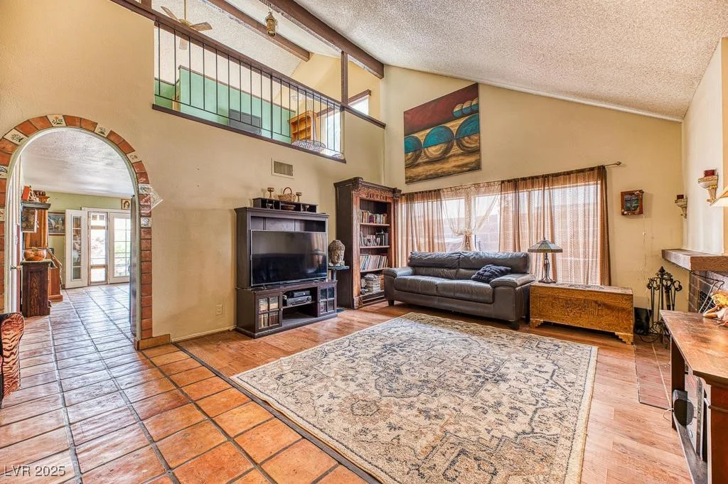4730 Mountain Valley, Las Vegas, NV 89121