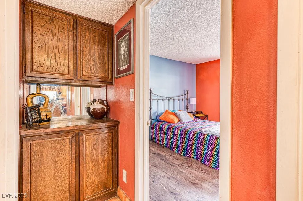4730 Mountain Valley, Las Vegas, NV 89121