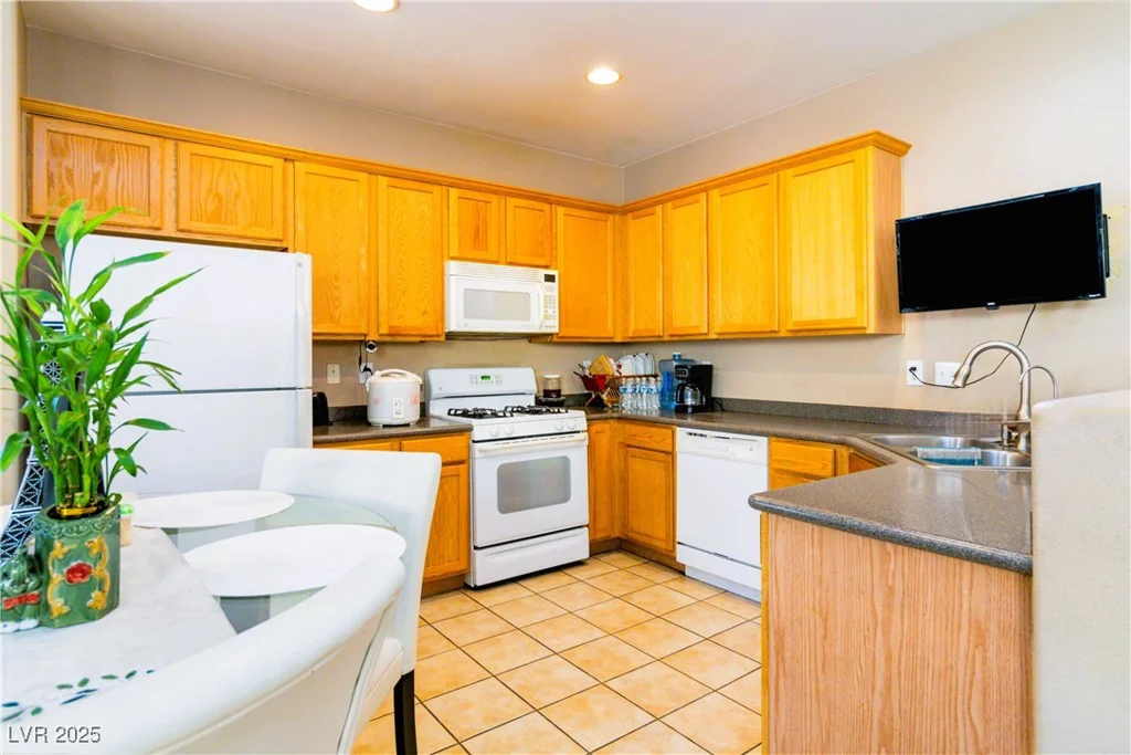 5040 Copperlyn, Las Vegas, NV 89122