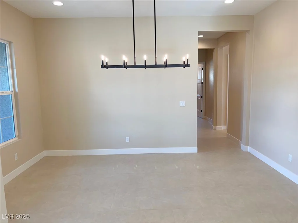 5477 Meranto, Las Vegas, NV 89139