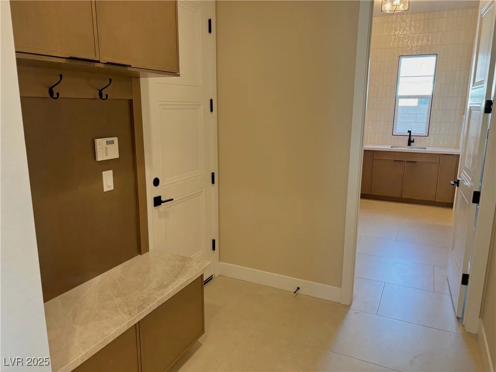 5477 Meranto, Las Vegas, NV 89139