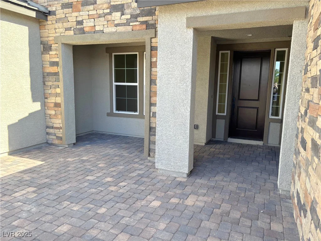 5477 Meranto, Las Vegas, NV 89139