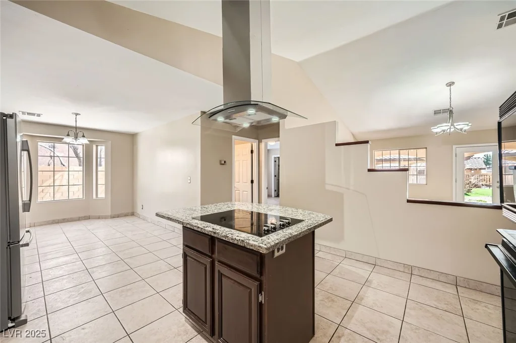 6151 Whispering Sands, Las Vegas, NV 89131