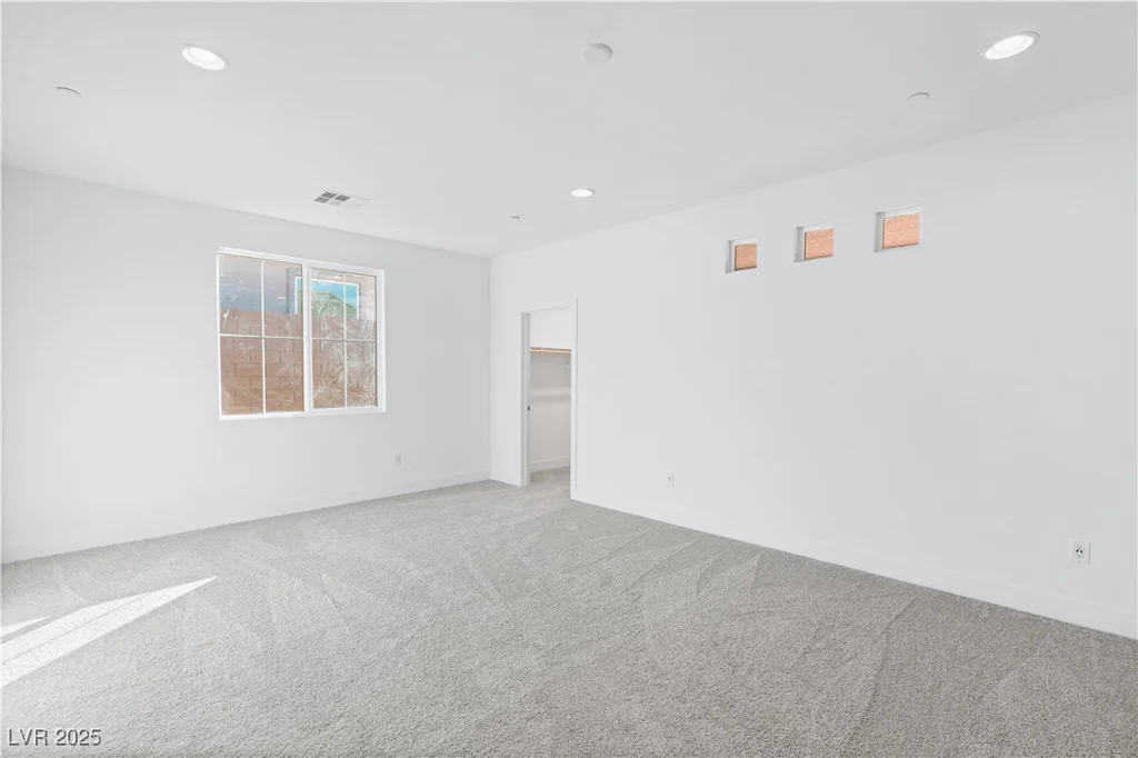 1005 Warsaw, Henderson, NV 89015