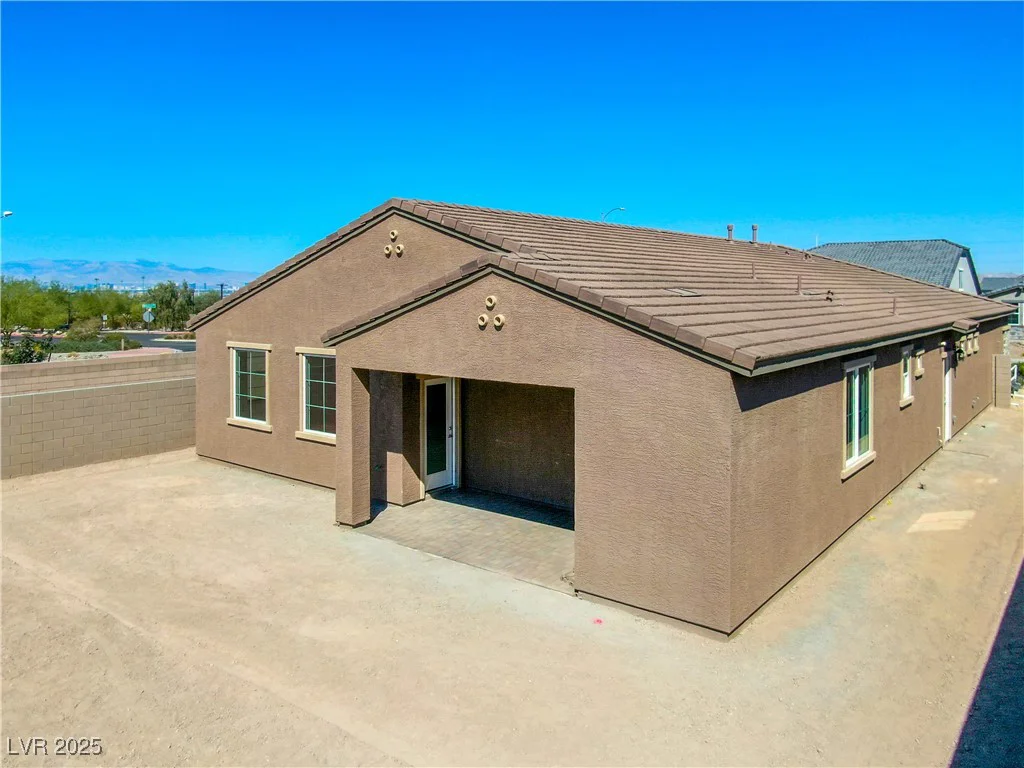 1005 Warsaw, Henderson, NV 89015