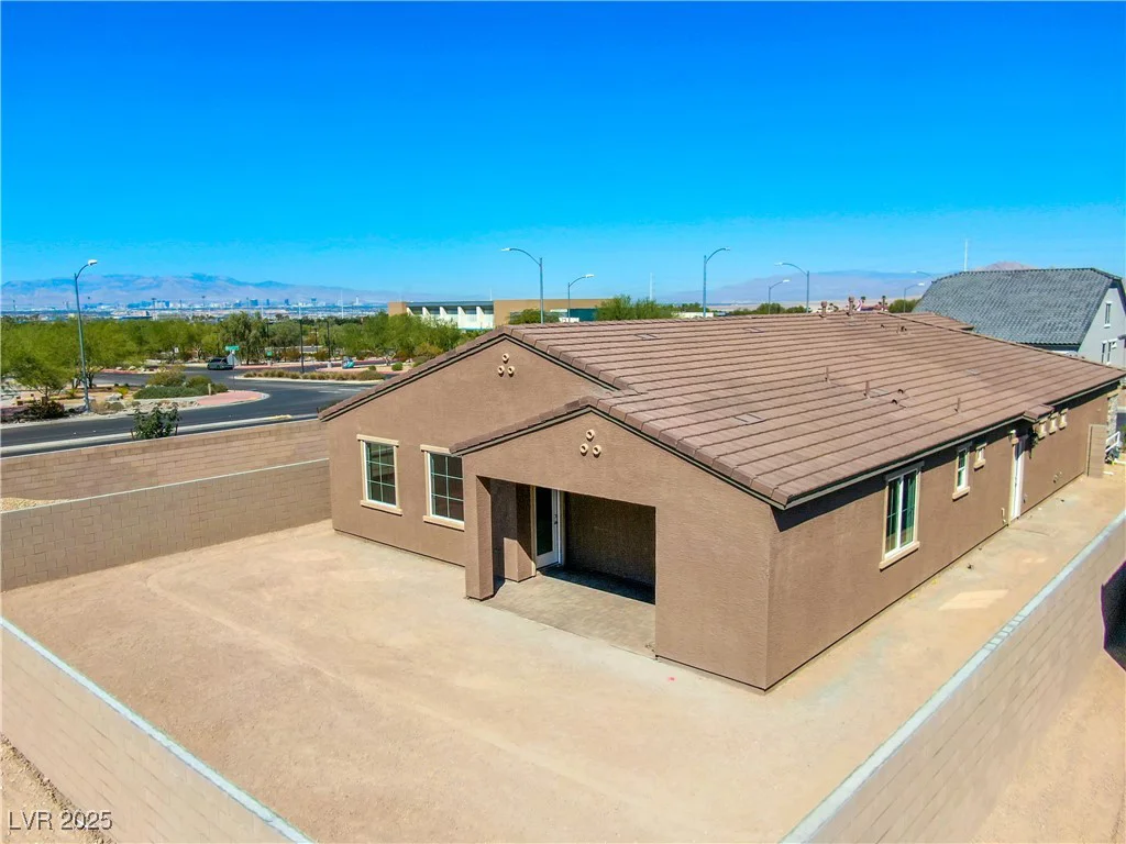 1005 Warsaw, Henderson, NV 89015