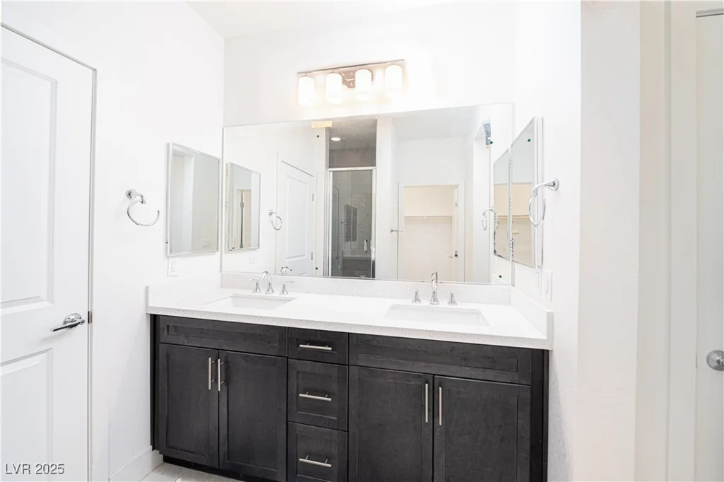 1005 Warsaw, Henderson, NV 89015