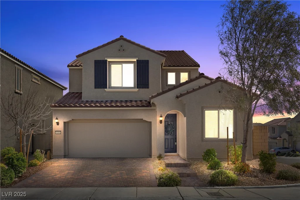 8106 Skye Glen, Las Vegas, NV 89166