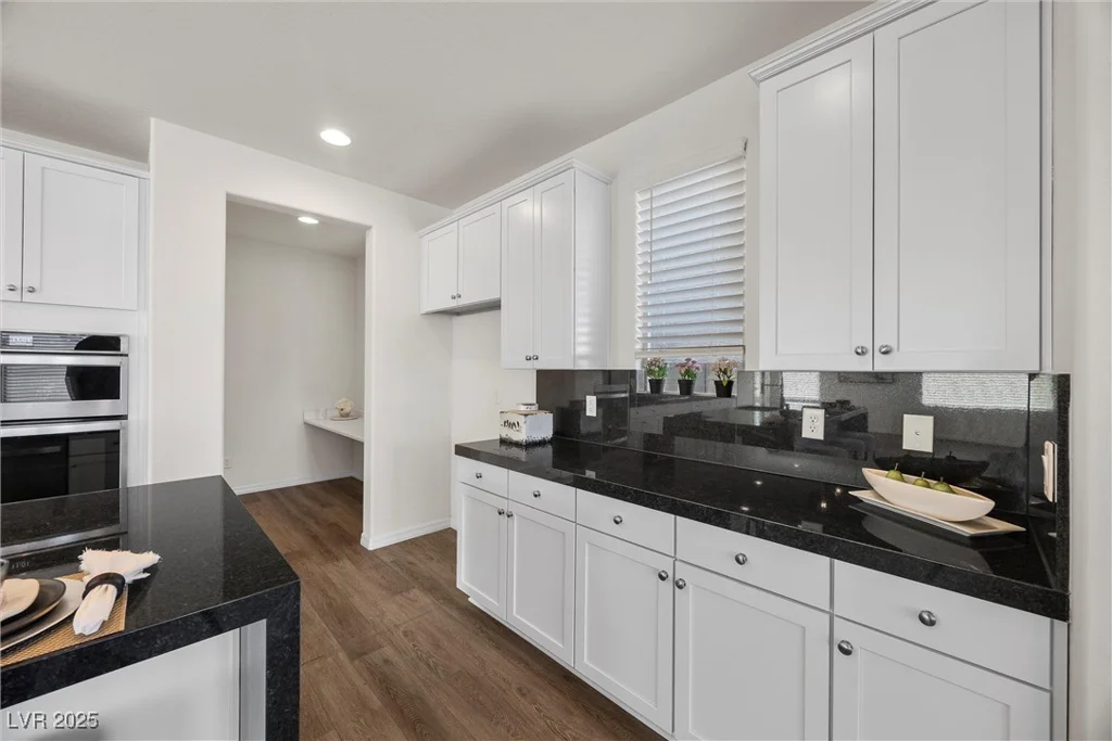 8106 Skye Glen, Las Vegas, NV 89166