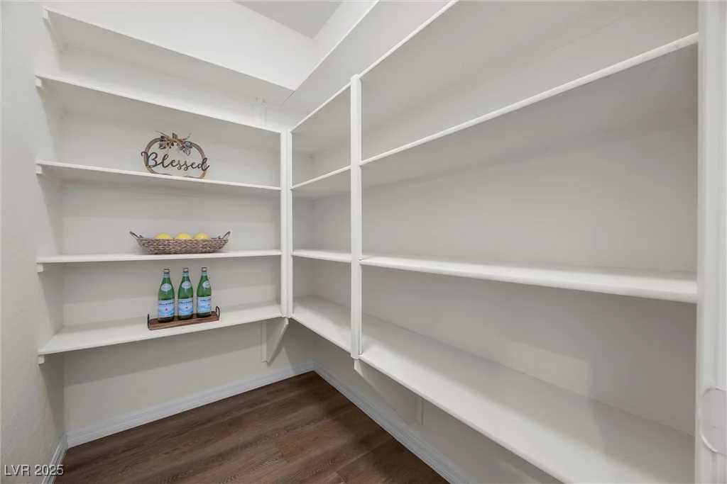 8106 Skye Glen, Las Vegas, NV 89166