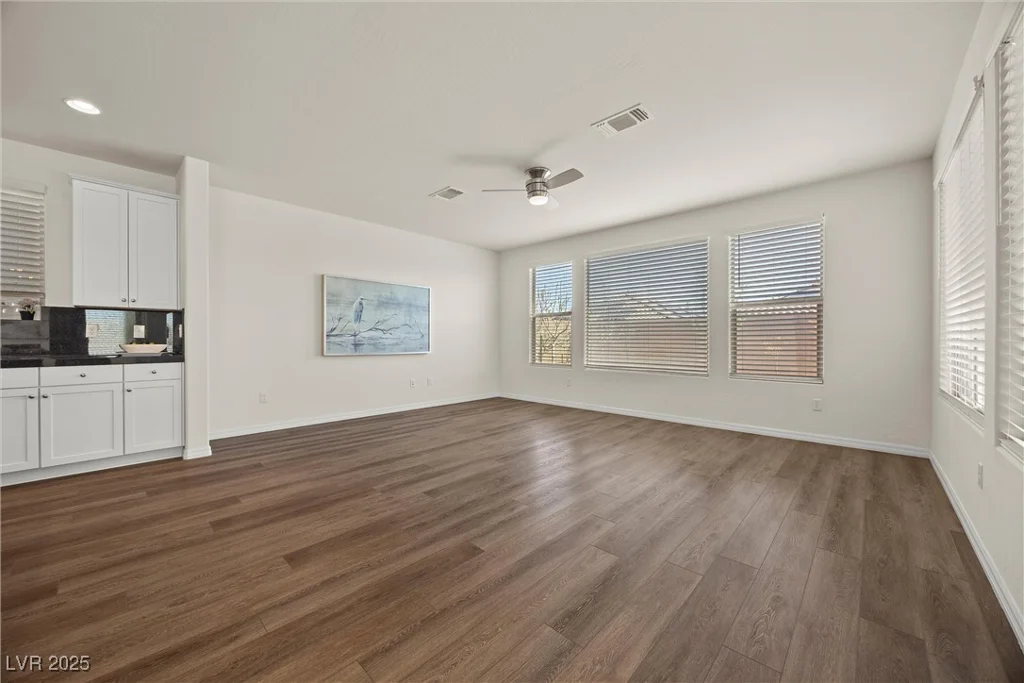 8106 Skye Glen, Las Vegas, NV 89166