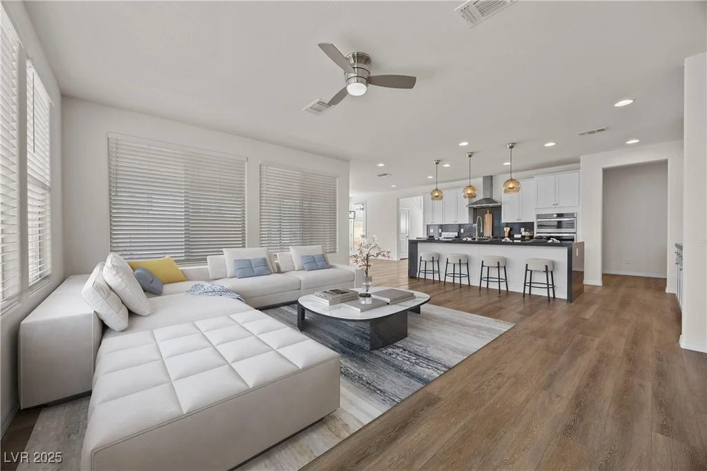8106 Skye Glen, Las Vegas, NV 89166