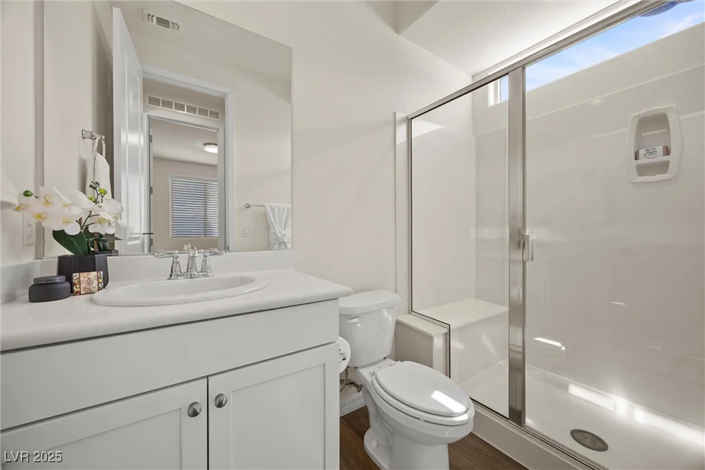 8106 Skye Glen, Las Vegas, NV 89166