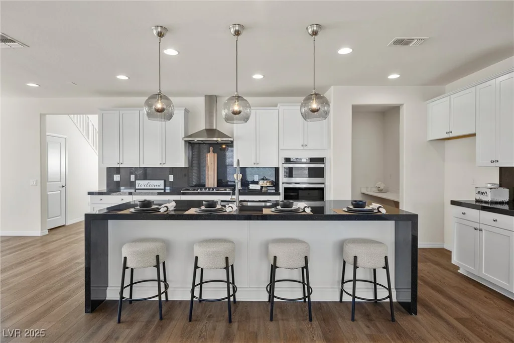 8106 Skye Glen, Las Vegas, NV 89166
