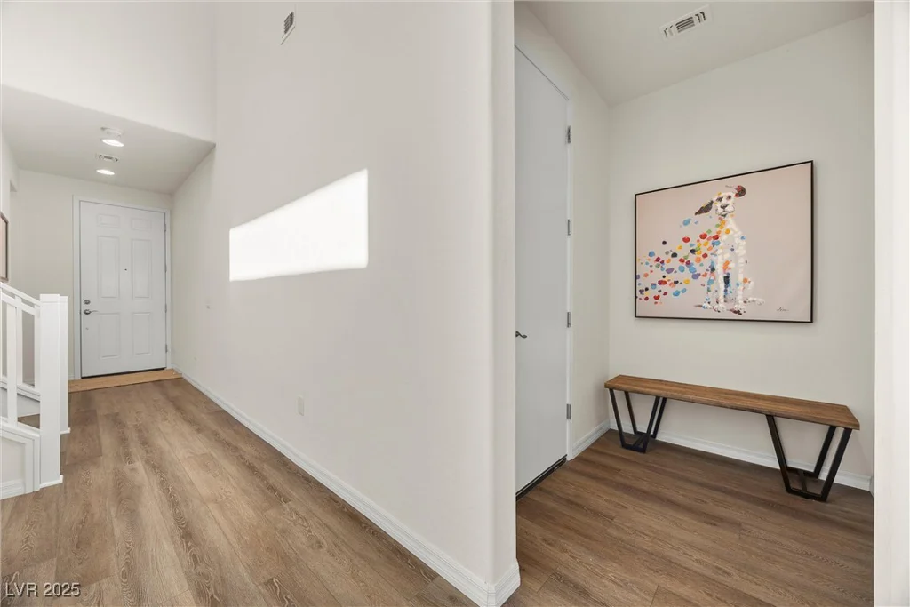 8106 Skye Glen, Las Vegas, NV 89166