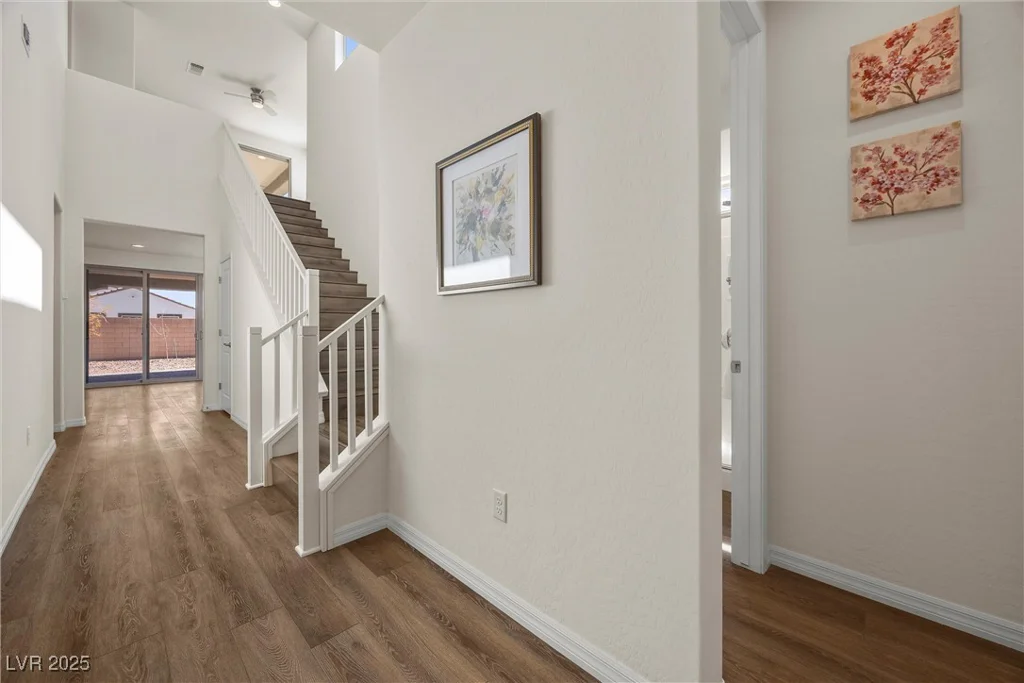 8106 Skye Glen, Las Vegas, NV 89166