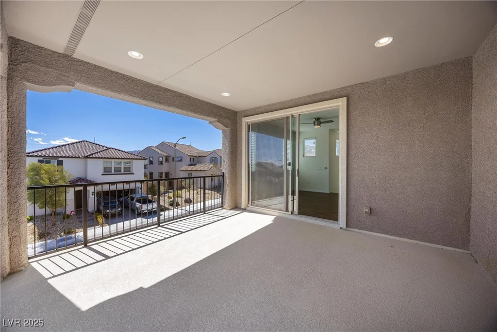 8106 Skye Glen, Las Vegas, NV 89166