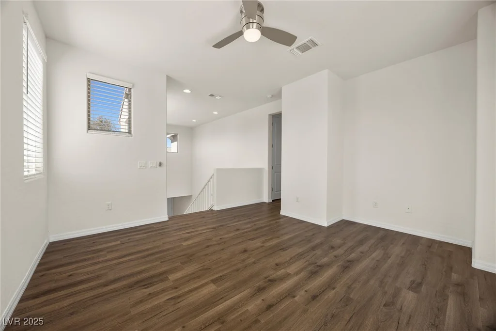 8106 Skye Glen, Las Vegas, NV 89166