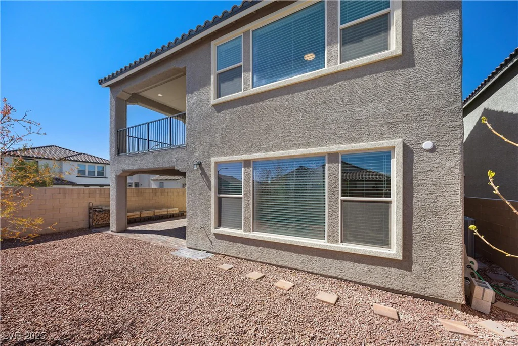 8106 Skye Glen, Las Vegas, NV 89166