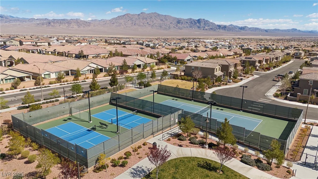 8106 Skye Glen, Las Vegas, NV 89166