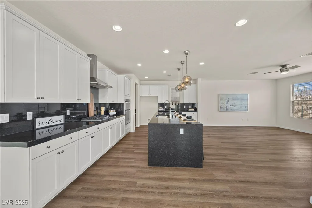 8106 Skye Glen, Las Vegas, NV 89166