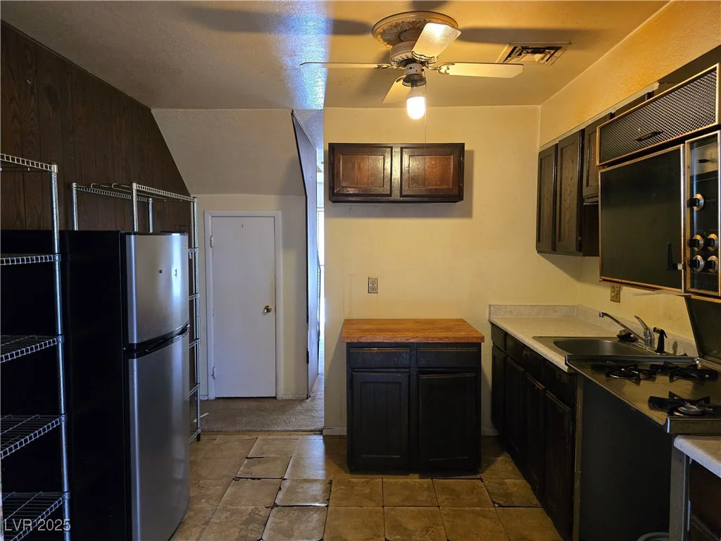 3967 Visby, Las Vegas, NV 89119