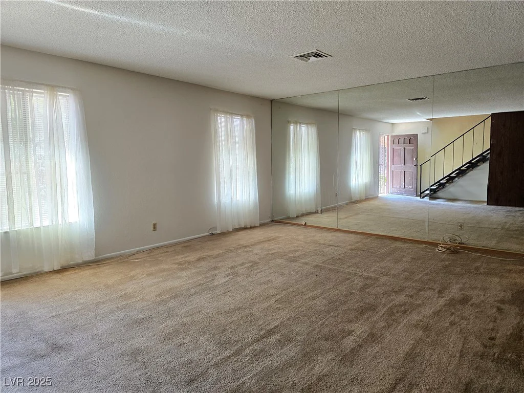 3967 Visby, Las Vegas, NV 89119
