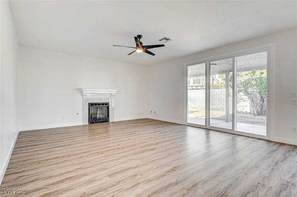 7900 Holly Knoll, Las Vegas, NV 89129