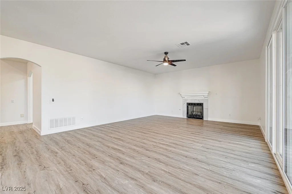 7900 Holly Knoll, Las Vegas, NV 89129