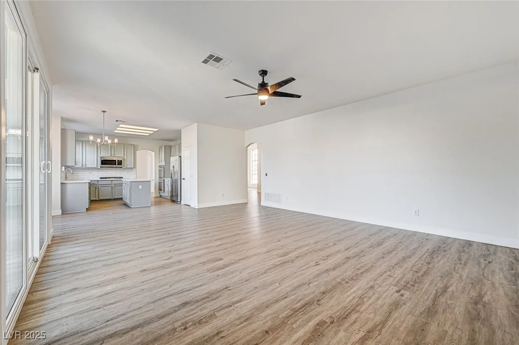 7900 Holly Knoll, Las Vegas, NV 89129