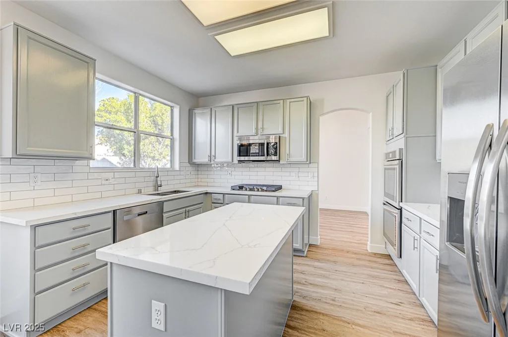 7900 Holly Knoll, Las Vegas, NV 89129