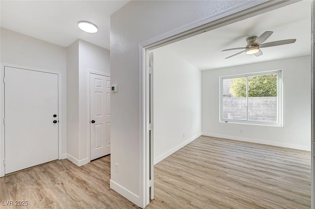7900 Holly Knoll, Las Vegas, NV 89129