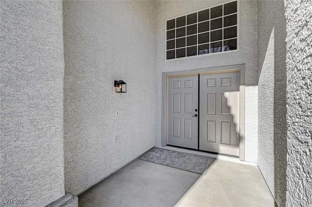 7900 Holly Knoll, Las Vegas, NV 89129
