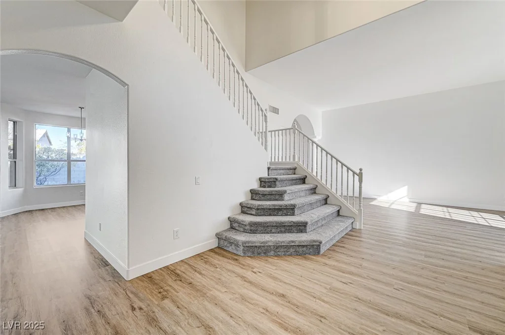 7900 Holly Knoll, Las Vegas, NV 89129