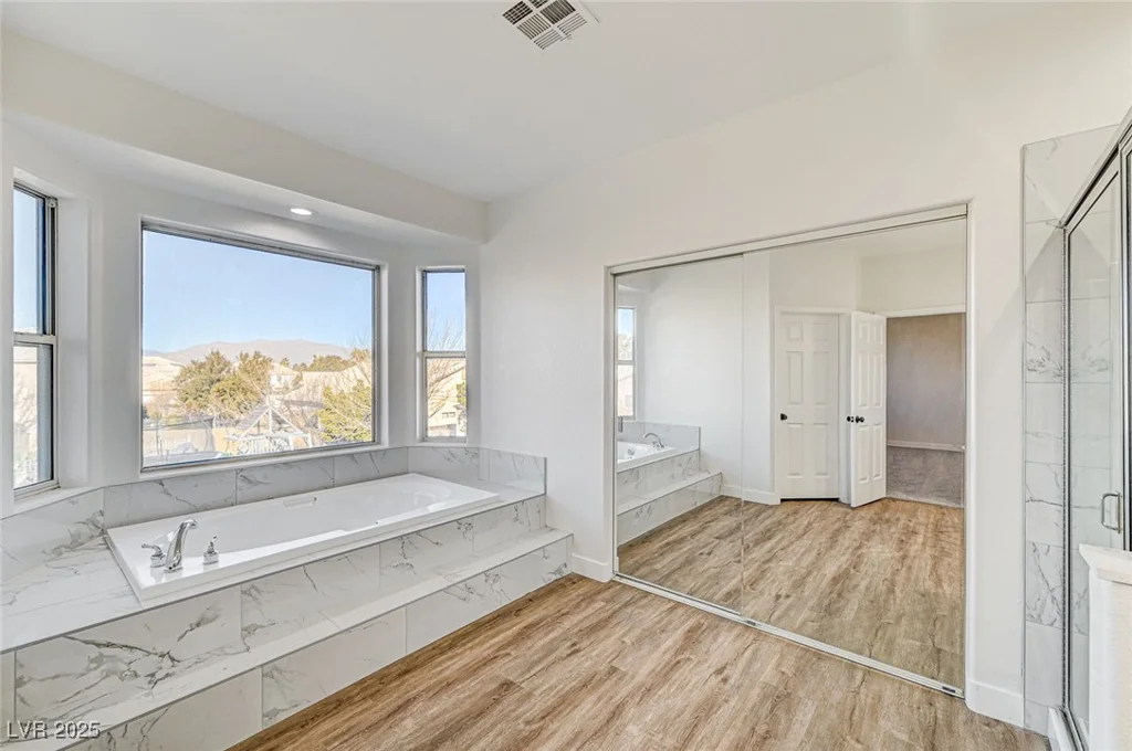 7900 Holly Knoll, Las Vegas, NV 89129