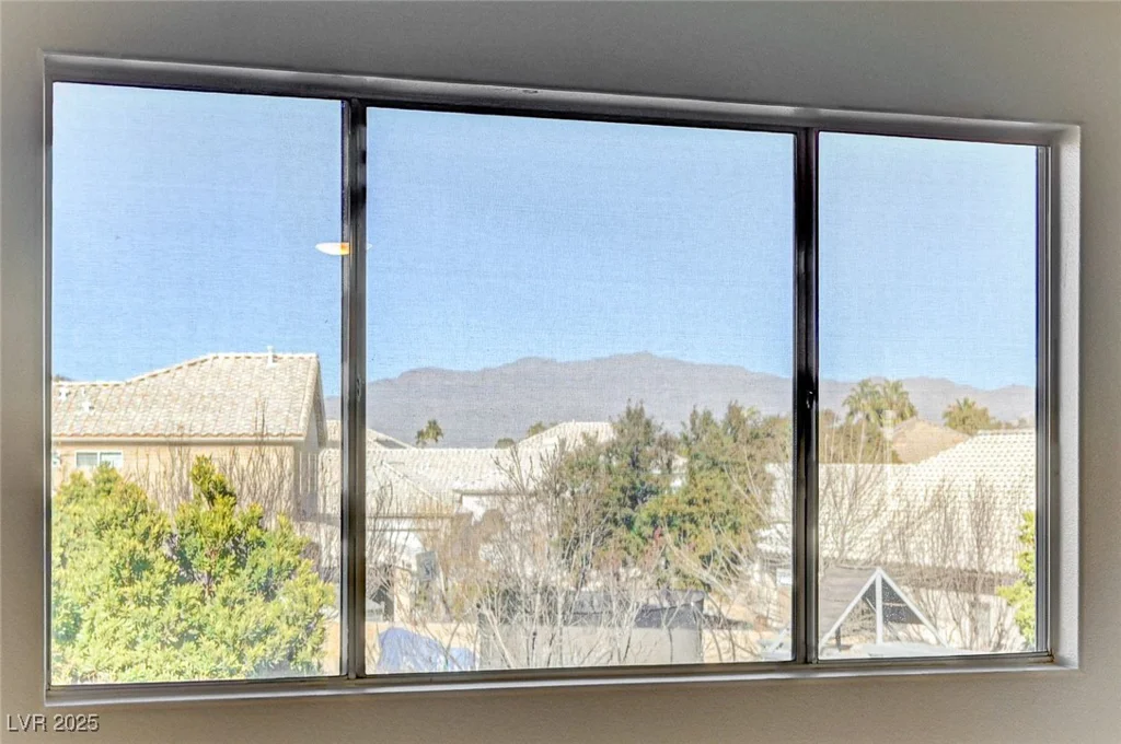 7900 Holly Knoll, Las Vegas, NV 89129