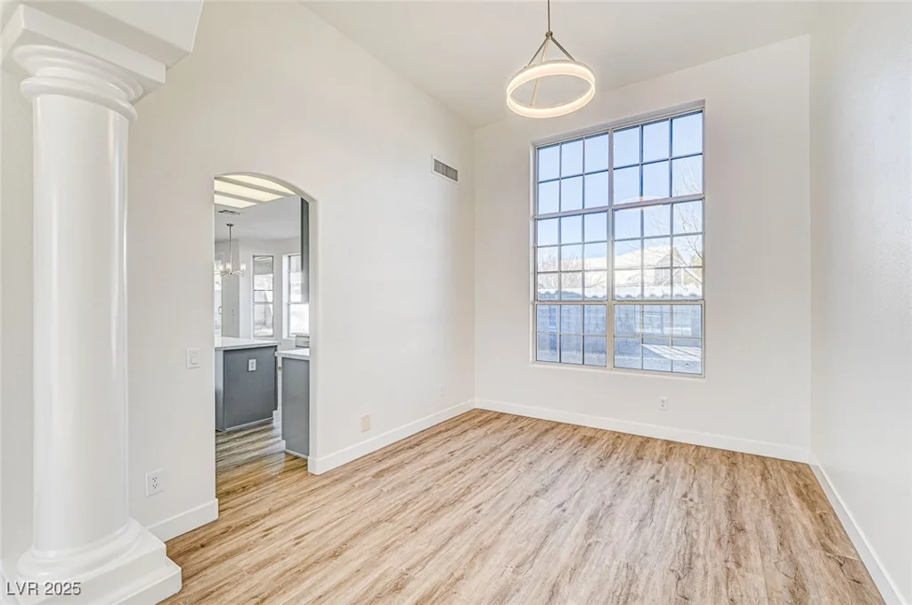 7900 Holly Knoll, Las Vegas, NV 89129