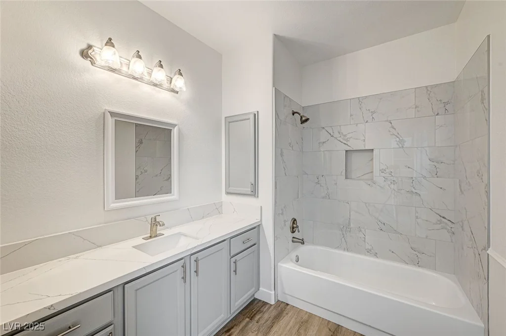 7900 Holly Knoll, Las Vegas, NV 89129