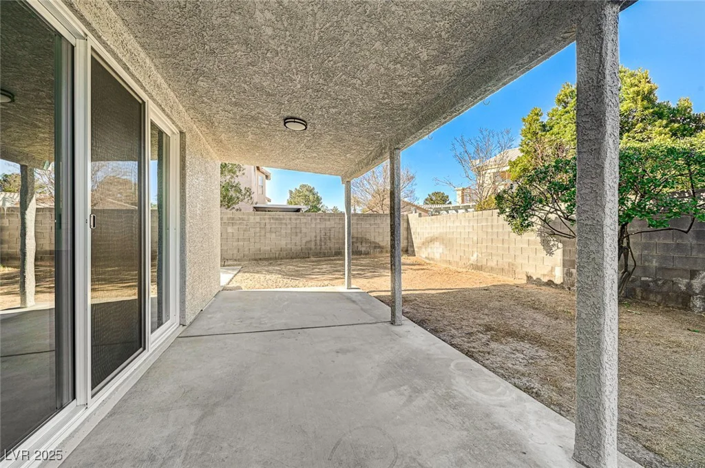 7900 Holly Knoll, Las Vegas, NV 89129