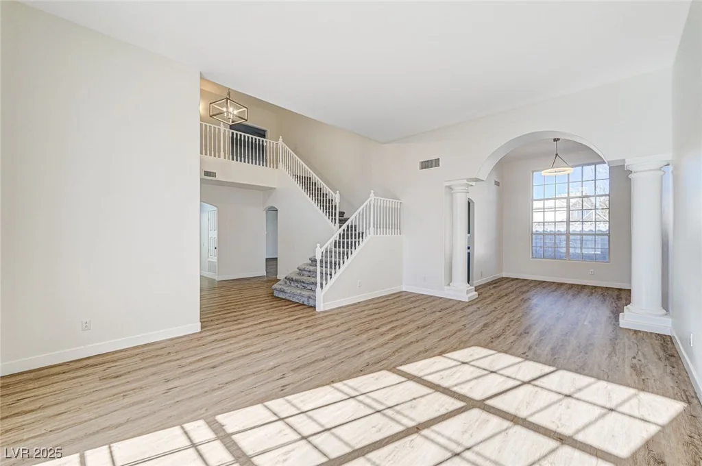 7900 Holly Knoll, Las Vegas, NV 89129
