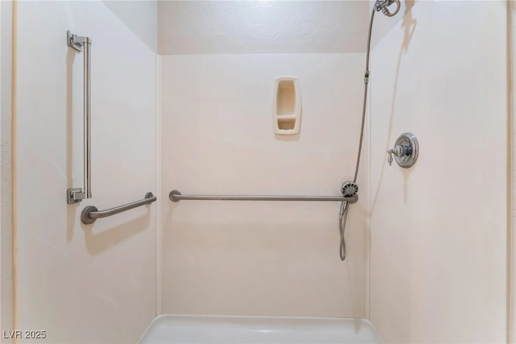 5991 Saddle Horse, Las Vegas, NV 89122