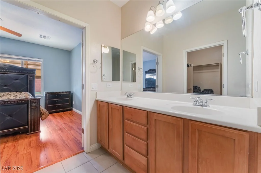 5991 Saddle Horse, Las Vegas, NV 89122