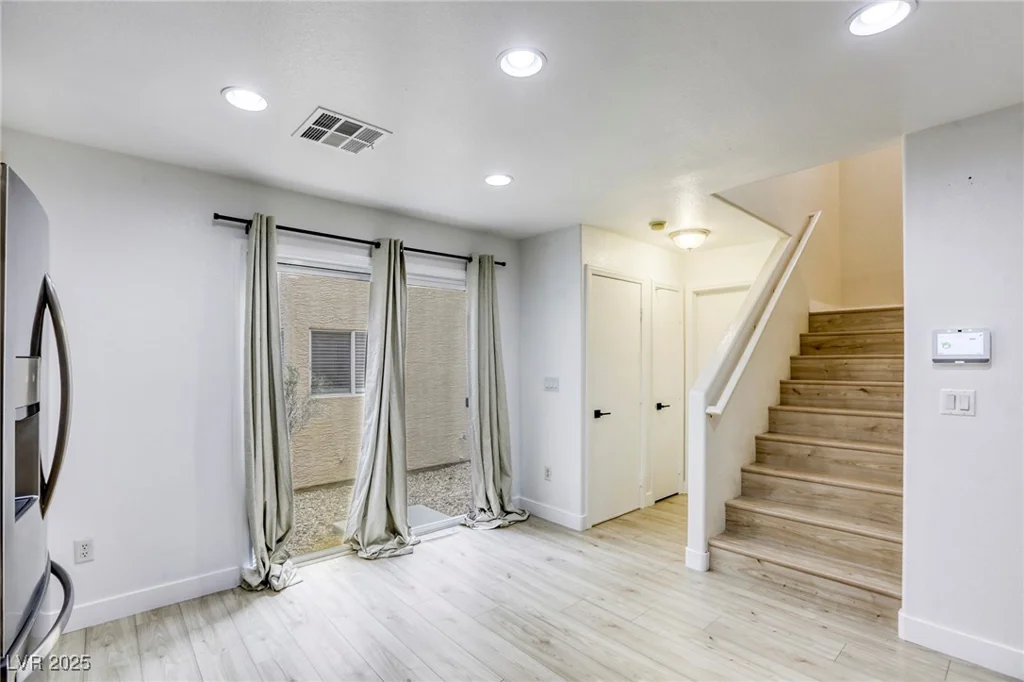 3650 McMurty, Las Vegas, NV 89129