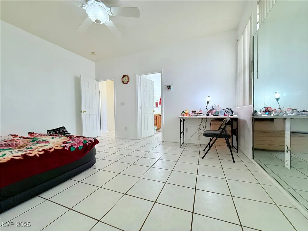 1080 Laguna Park, Las Vegas, NV 89110