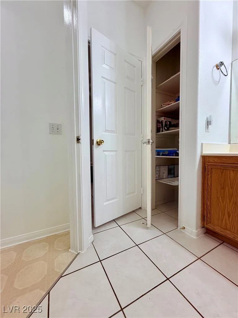 1080 Laguna Park, Las Vegas, NV 89110